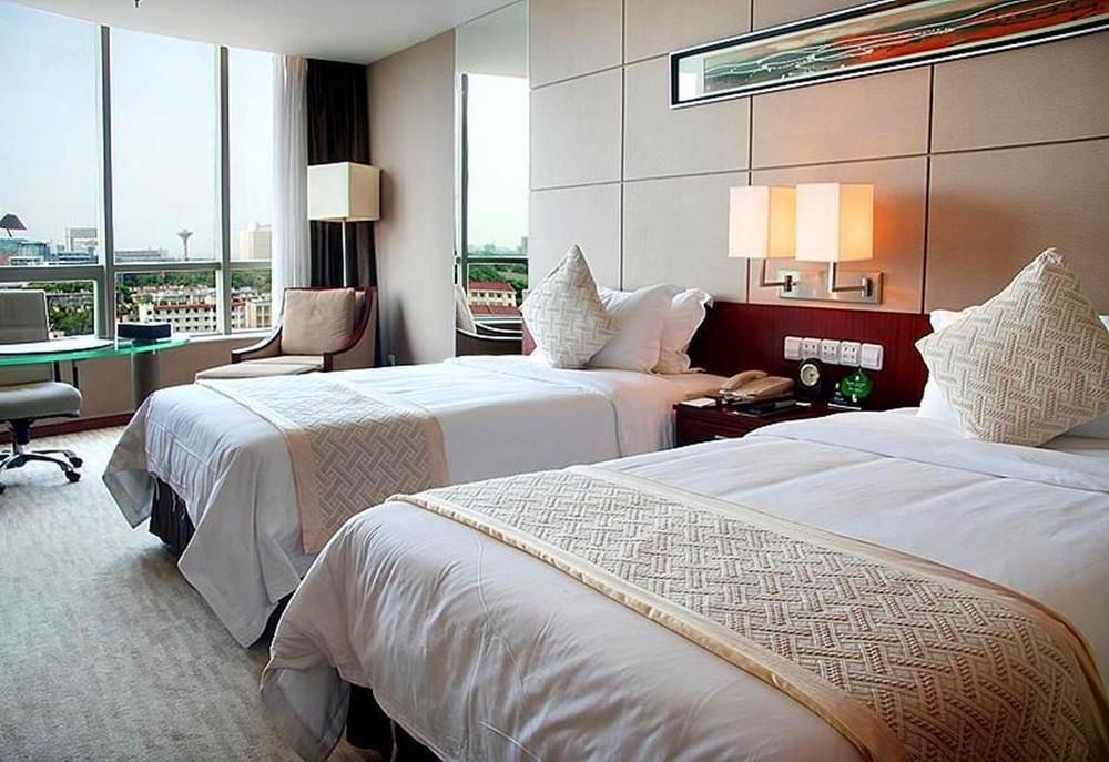 Xiongchu International Hotel Ухань Экстерьер фото